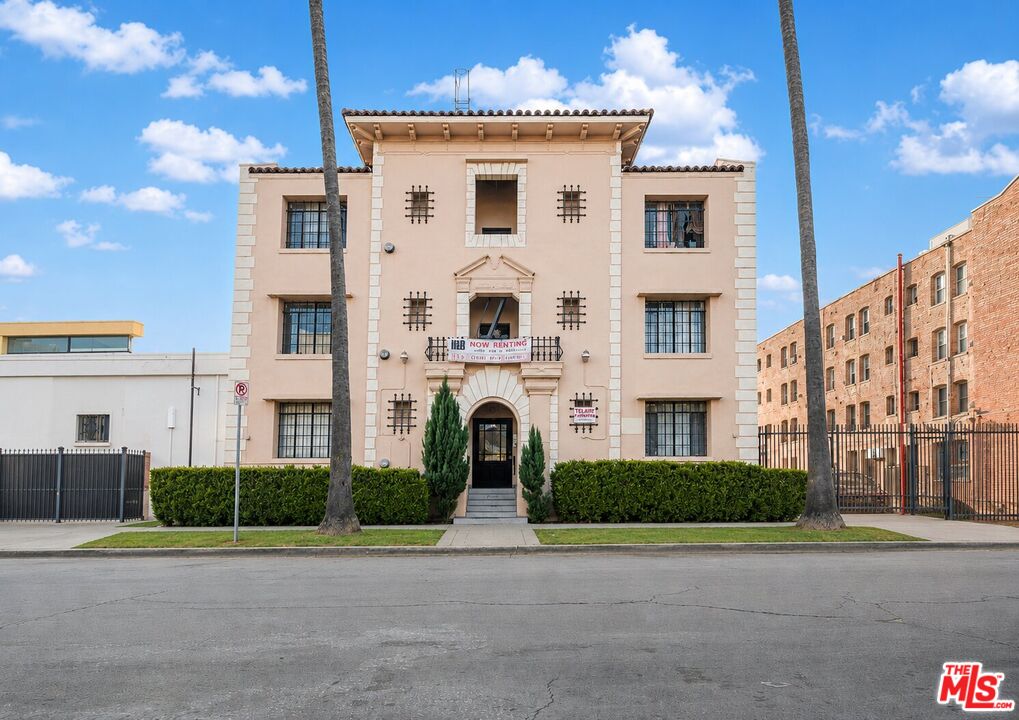 259 S Harvard Blvd Unit: 200