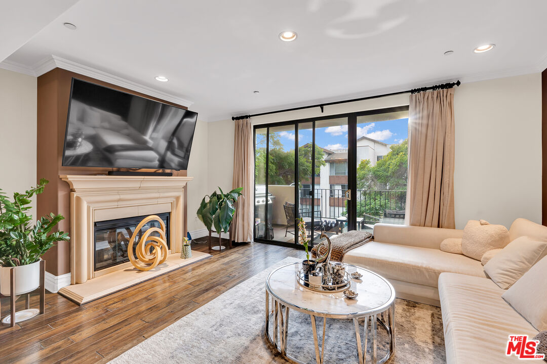 1530 Camden Ave Unit: 304
