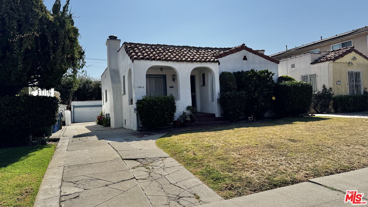 1941 Barry Ave