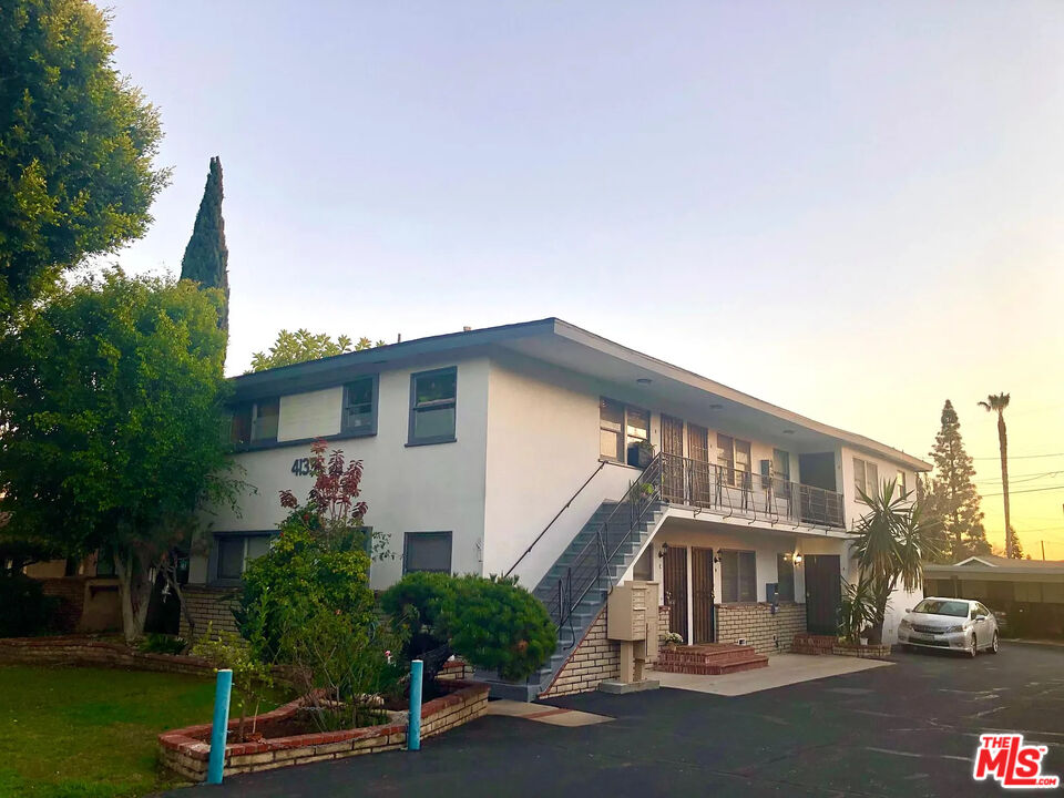 4133 N Elenda St Unit: C