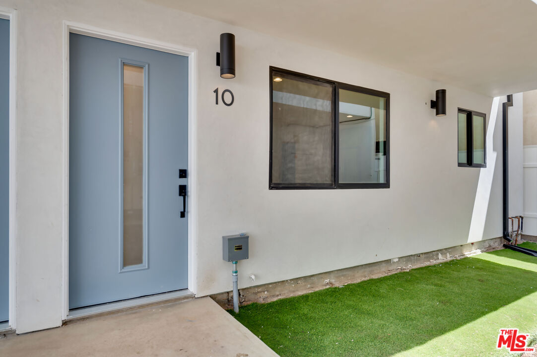 926 N Spaulding Ave Unit: 10