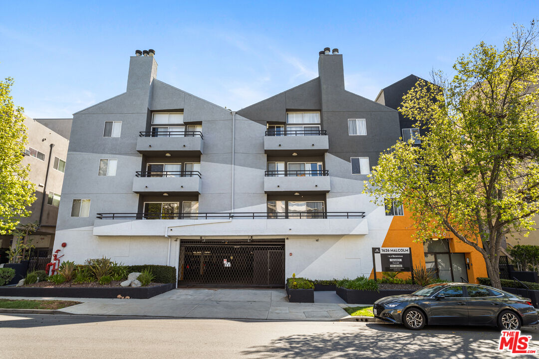 1626 Malcolm Ave Unit: 102