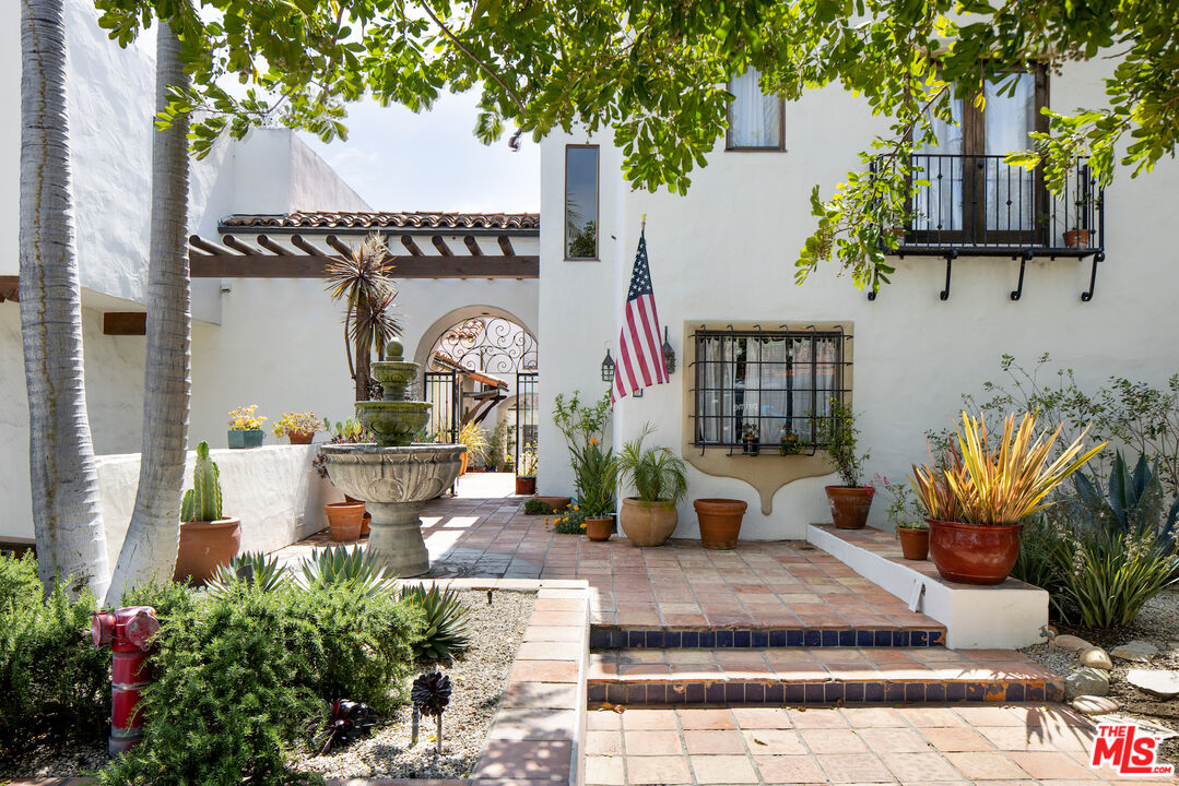 2652 29th St Unit: 3