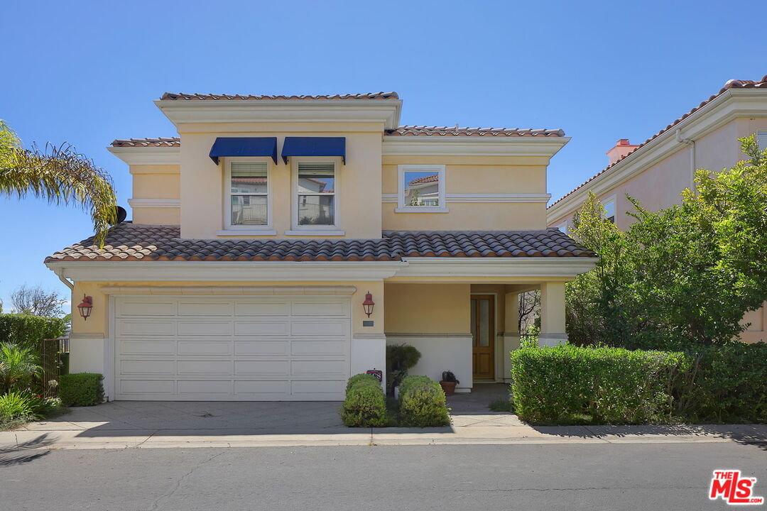 1492 Paseo De Oro