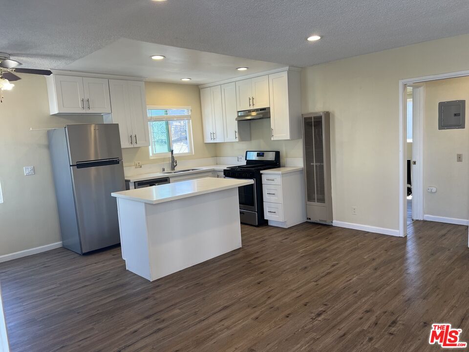 1419 Stanford St Unit: Unit E