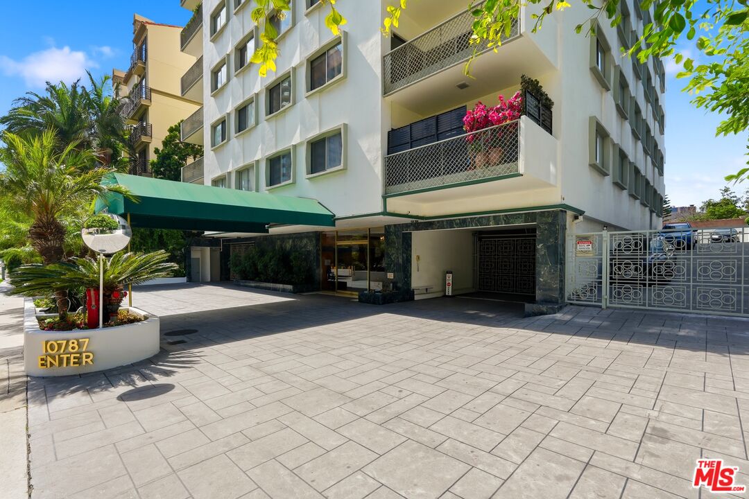 10787 Wilshire Blvd Unit: 402