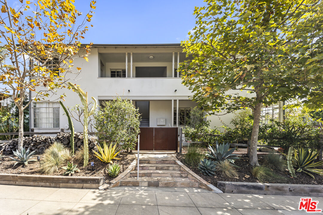 1807 Montana Ave Unit: C