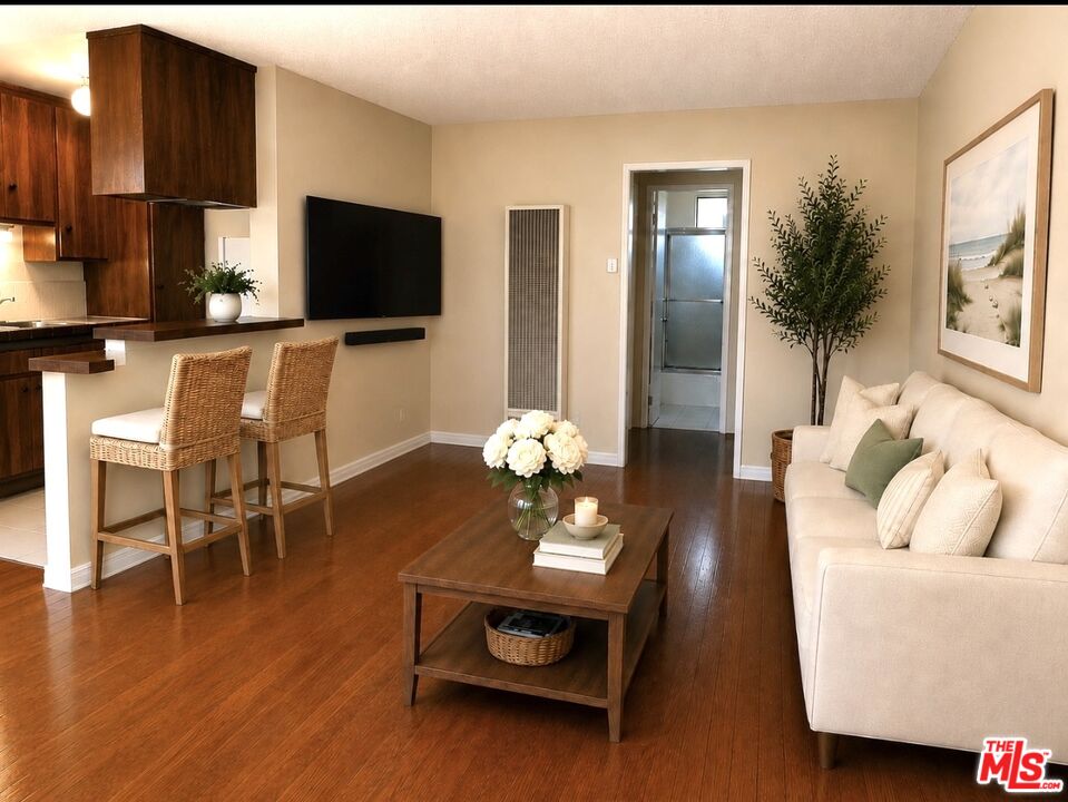 12300 Pacific Ave Unit: 7