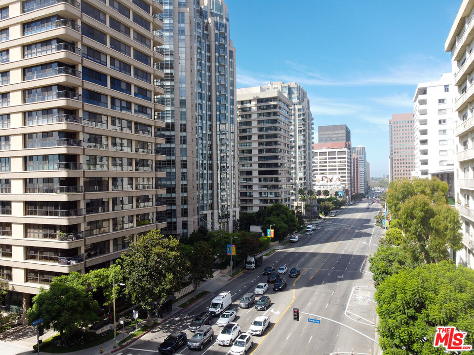 10747 Wilshire Blvd Unit: 4