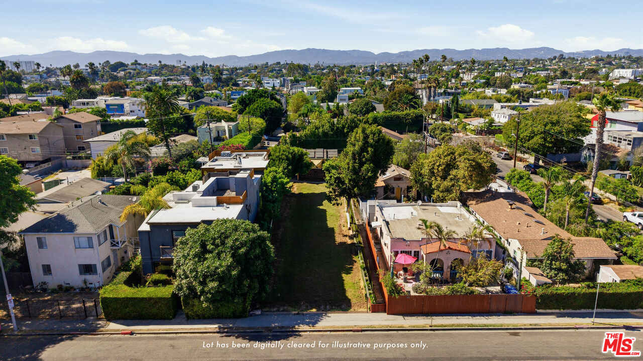 563 Brooks Ave