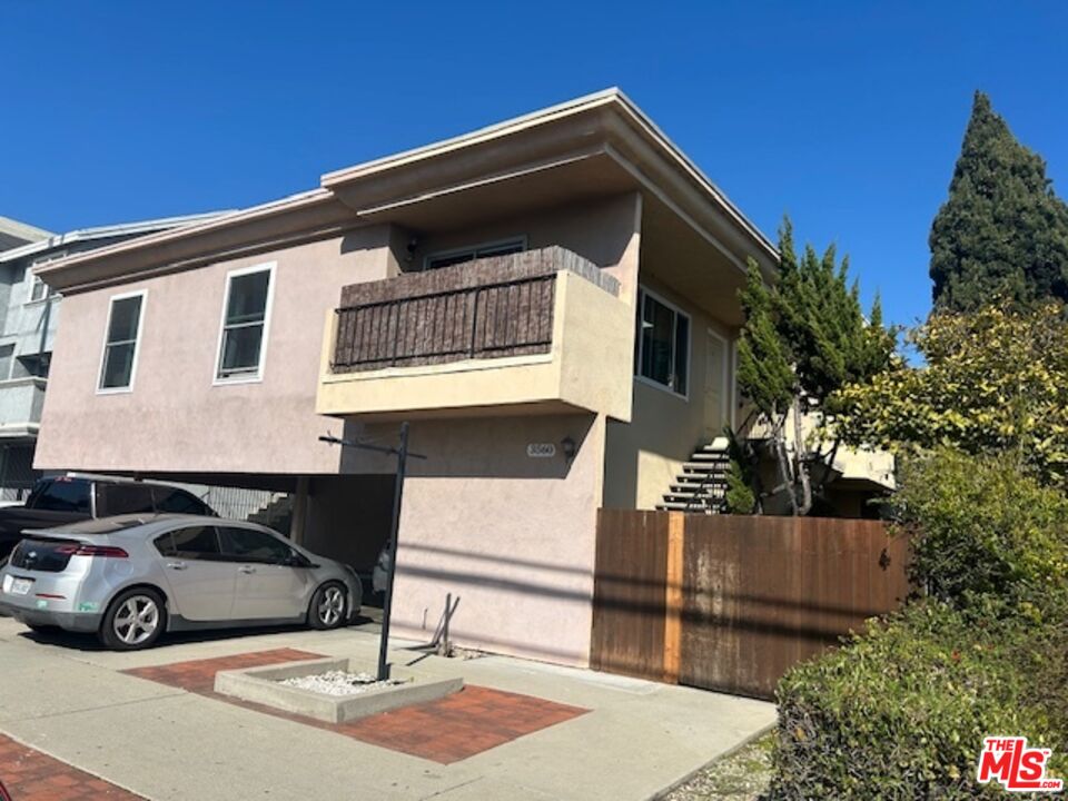 3560 S Centinela Ave Unit: 7