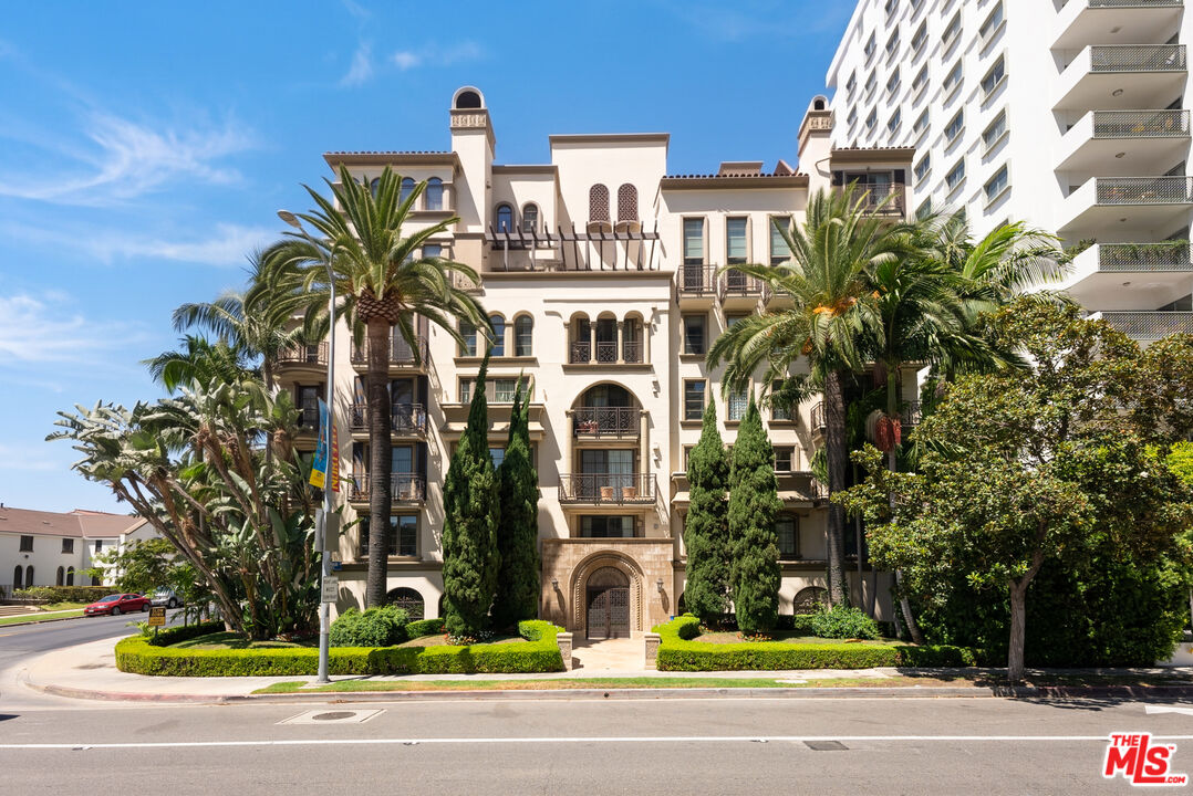 Photo of 10795 Wilshire Blvd, Los Angeles, CA 90024