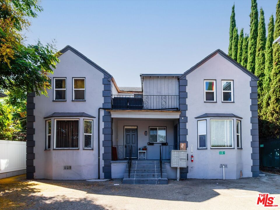 11472 VENTURA Unit: B
