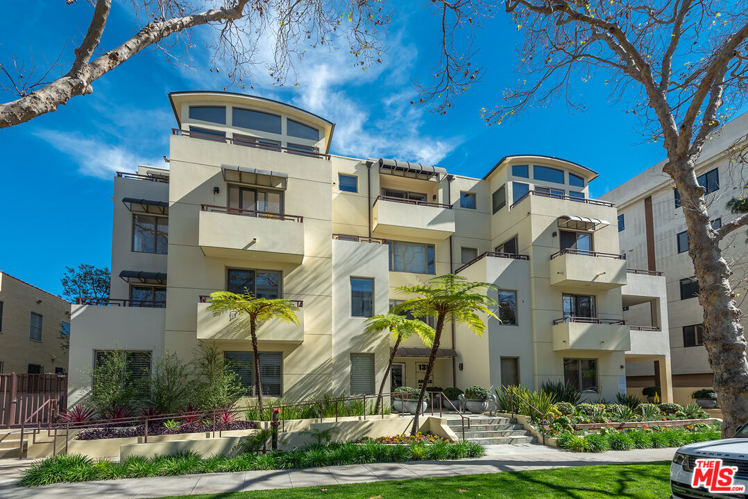 130 N Swall Dr Unit: 201