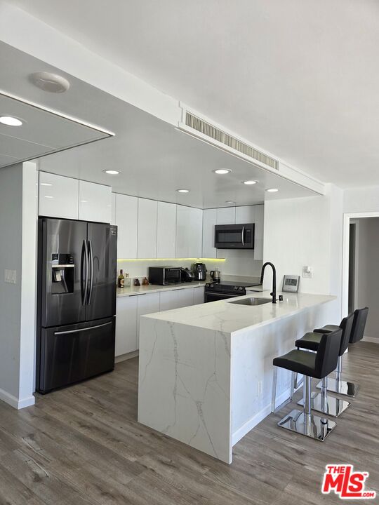 2170 Century Park East Unit: 607