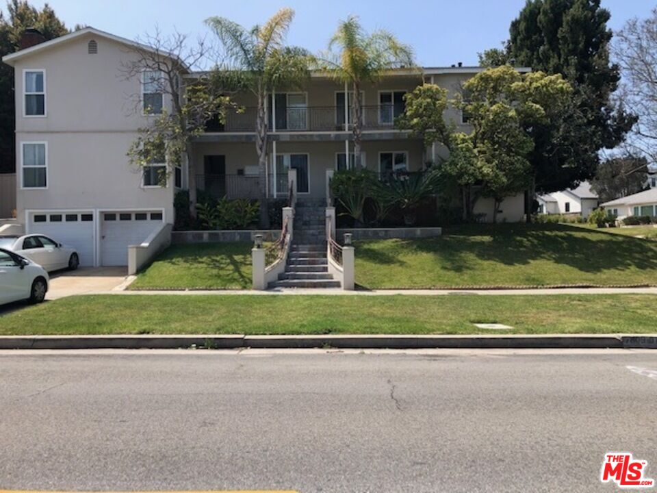 7805 Airport Blvd