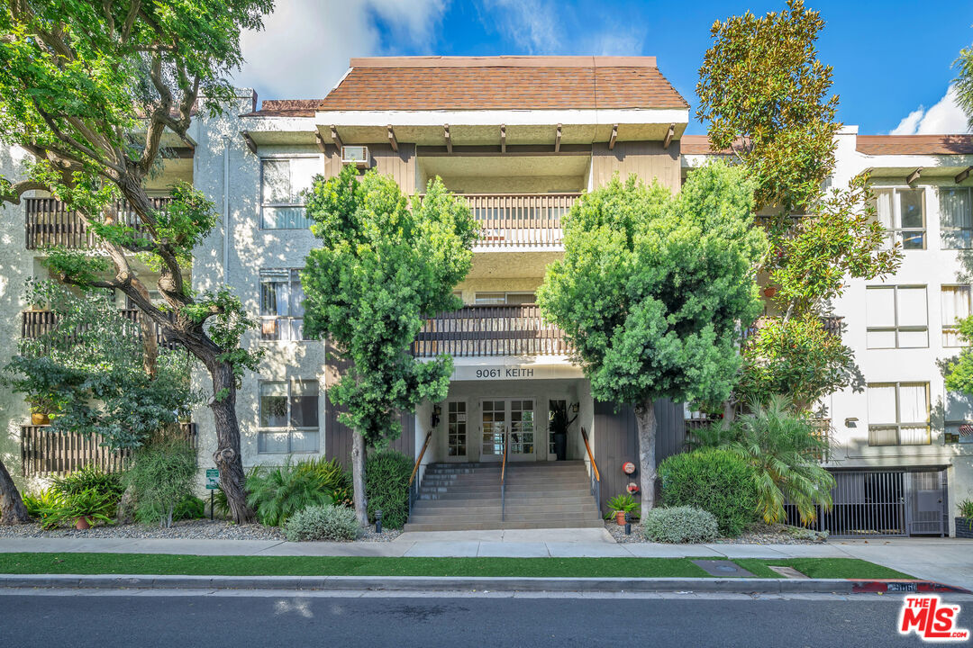9061 Keith Ave Unit: 204