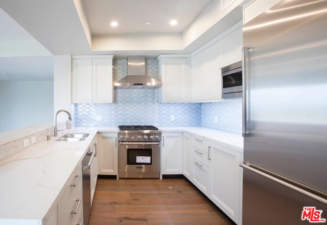 1500 S Beverly Dr Unit: 102