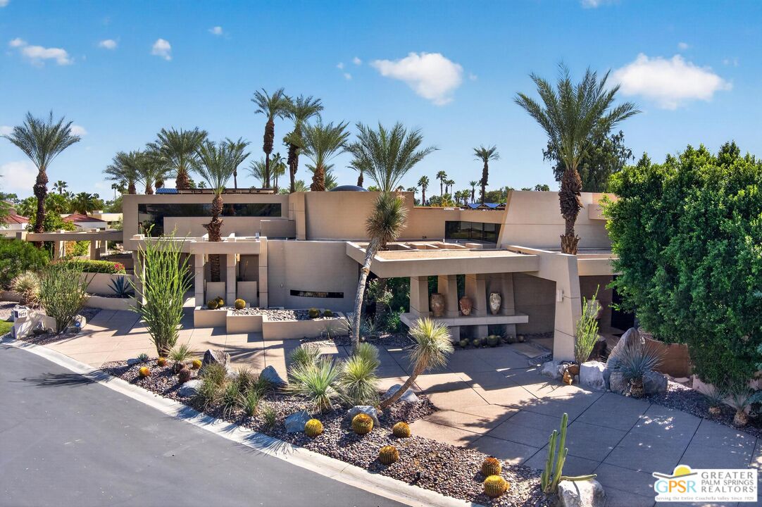 11023 Muirfield Dr