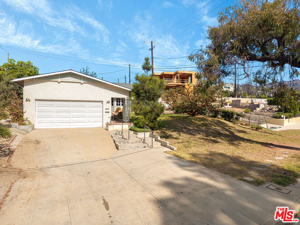 16801 W Sunset Blvd