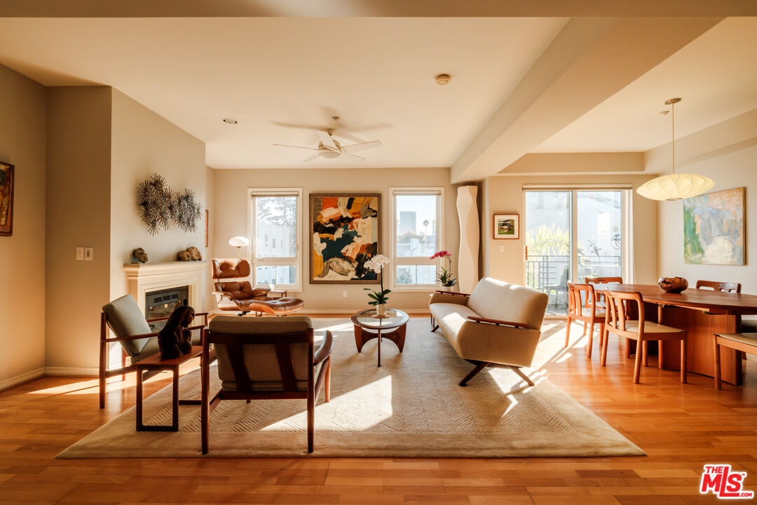 1176 Wellesley Ave Unit: PH2