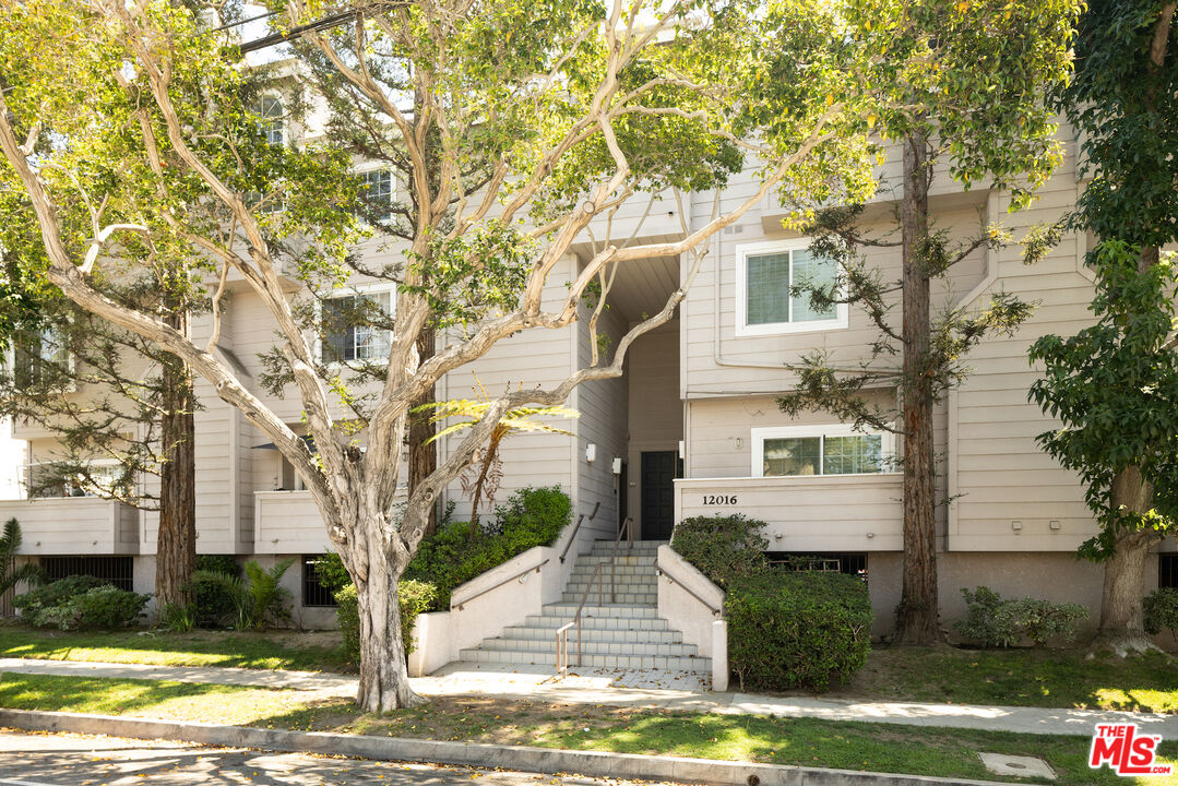 12016 Washington Pl Unit: 106