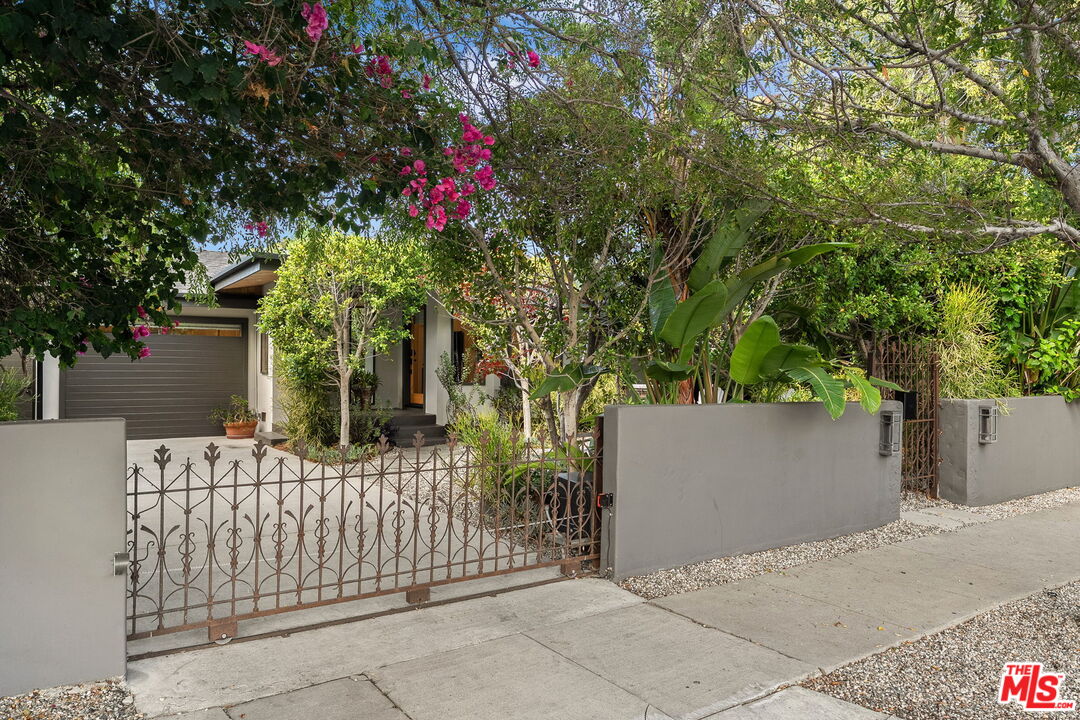 3775 Maplewood Ave