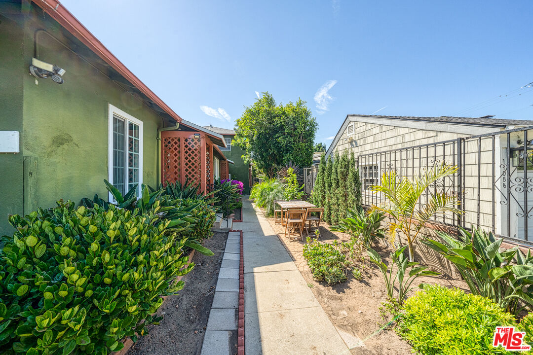 1112 Ocean Park Blvd Unit: F