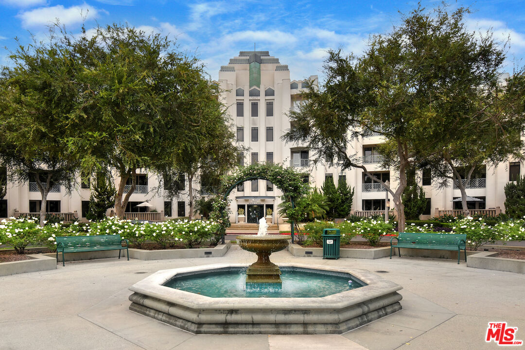 5625 Crescent Park Unit: 109