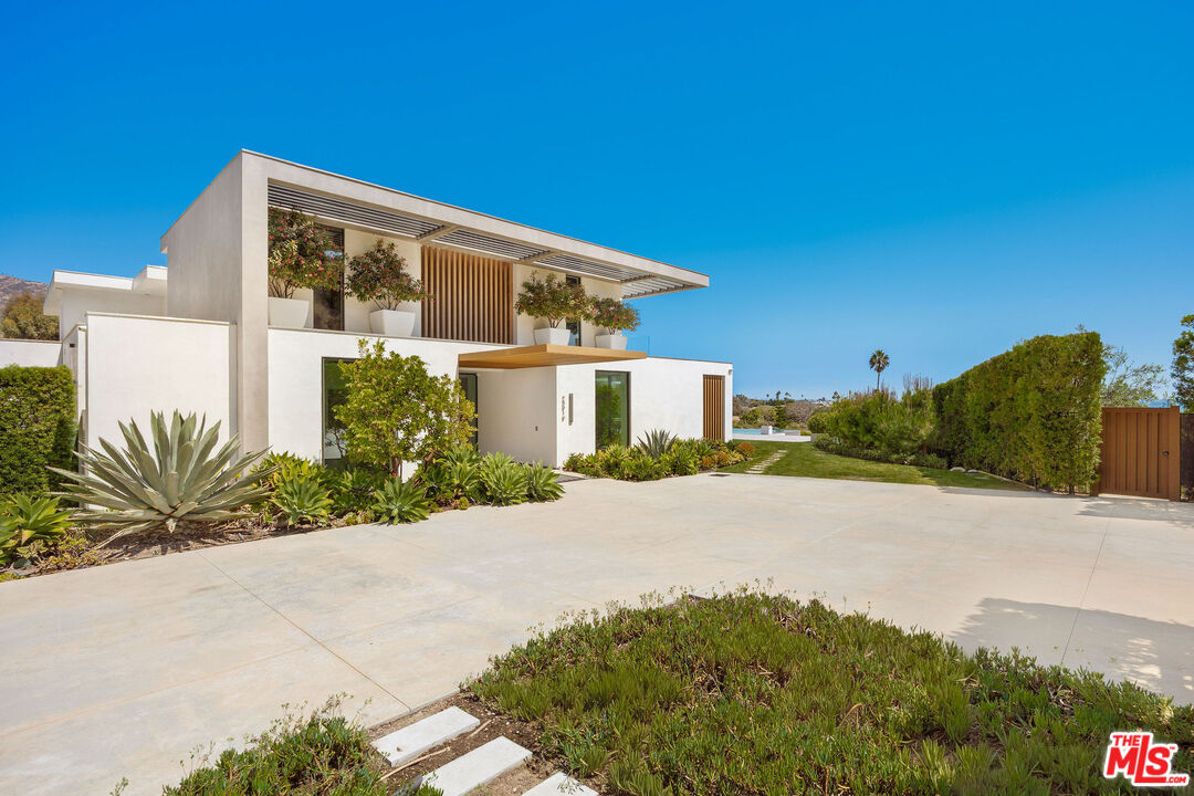 23919 Malibu Rd