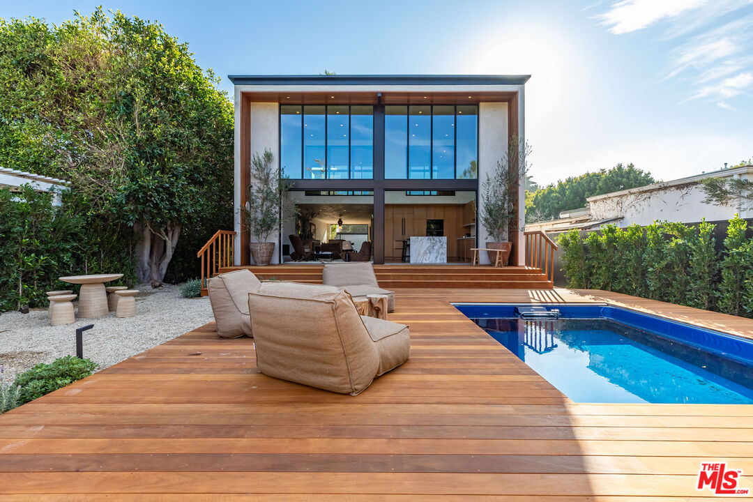 23505 Malibu Colony Rd