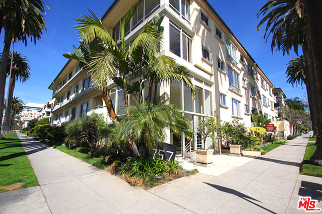 757 OCEAN AVE Unit: 314