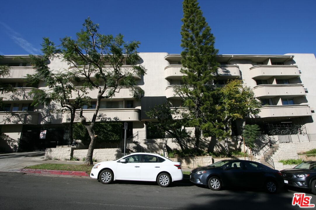 11645 MONTANA AVE Unit: 124