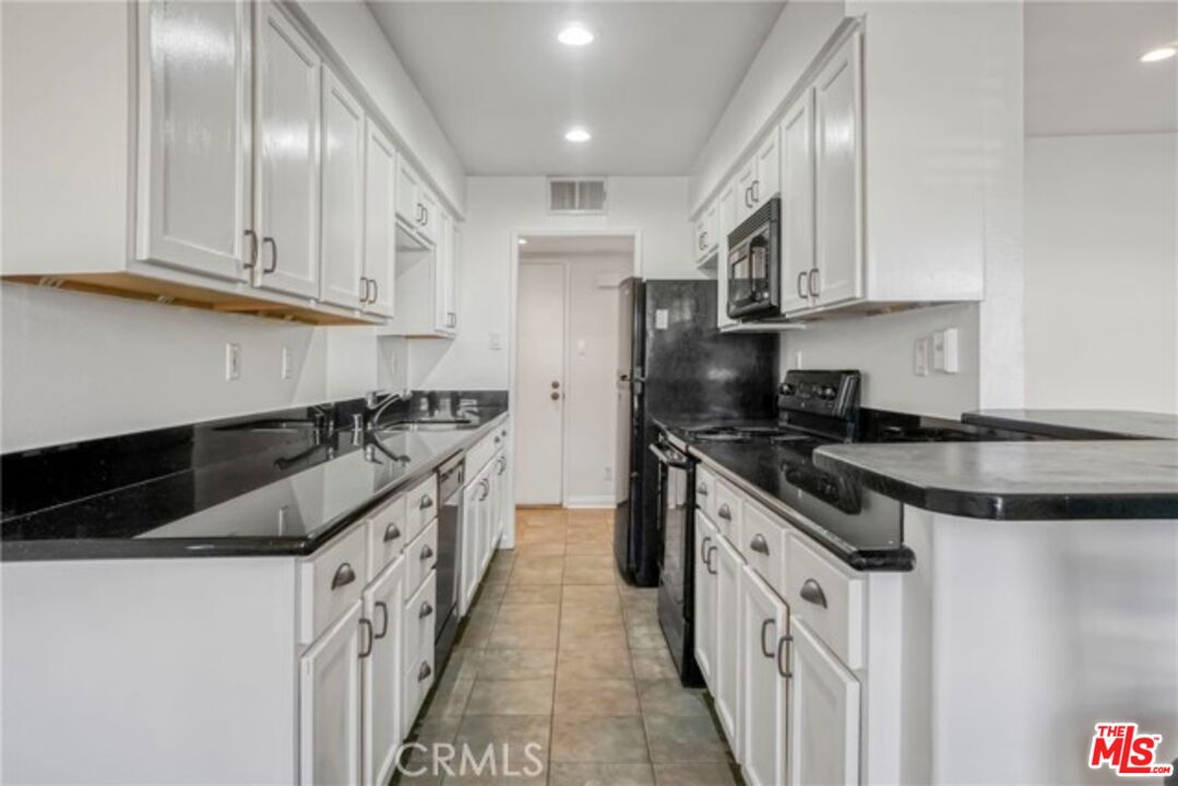 5003 Tilden Ave Unit: 109