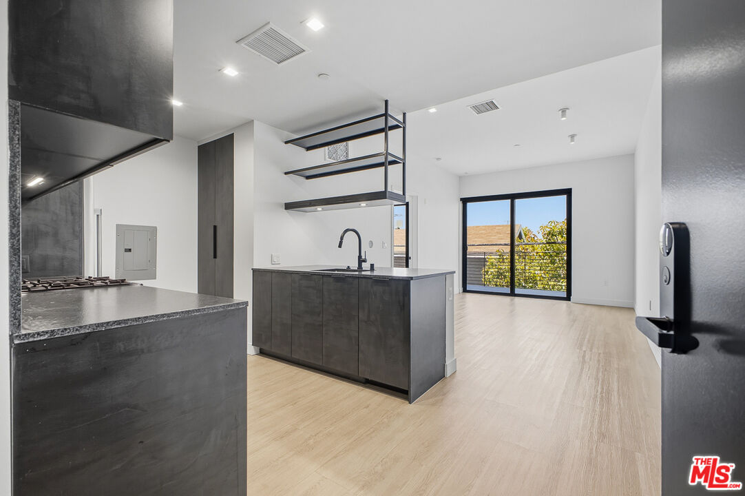 10700 Tabor St Unit: 212