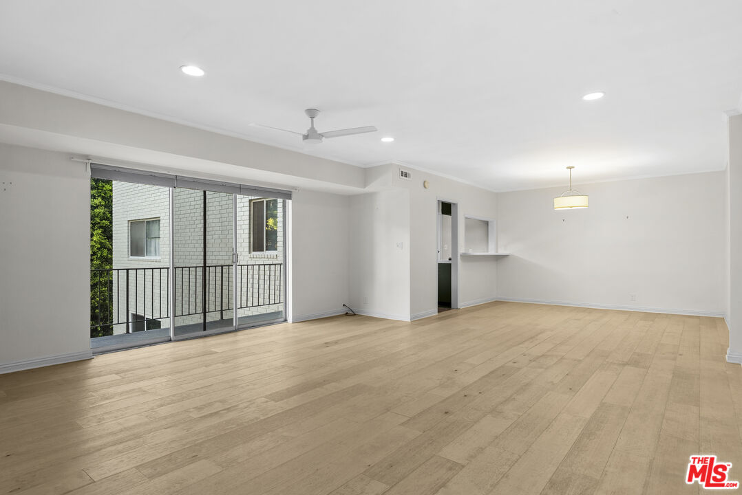 7309 Franklin Ave Unit: 306