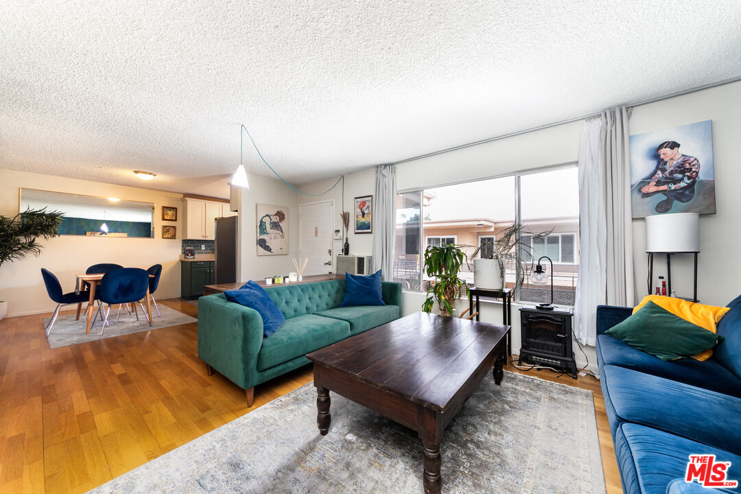 5232 Corteen Pl Unit: 25