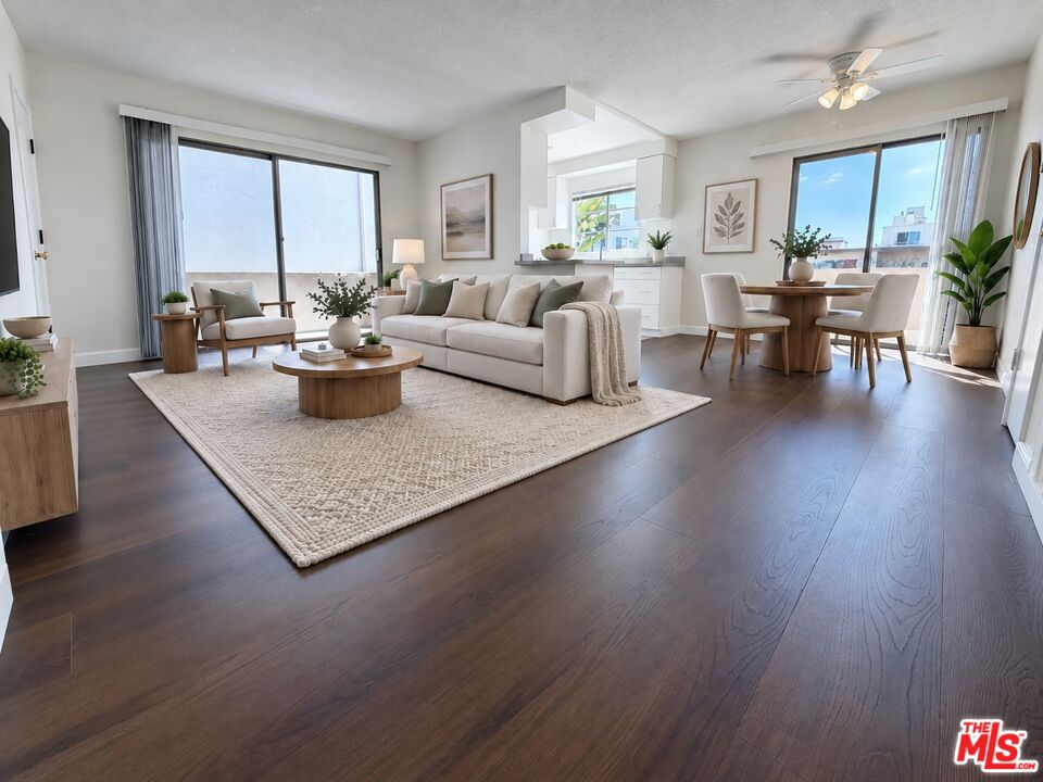 11727 Mayfield Ave Unit: 5