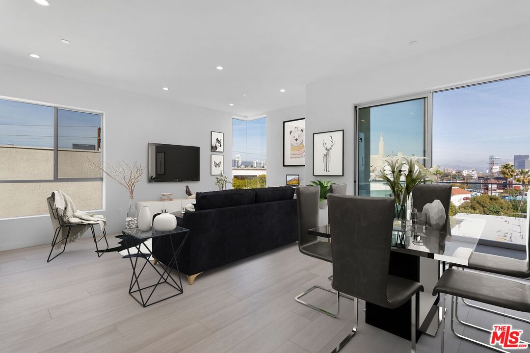 1827 Midvale Ave Unit: 401