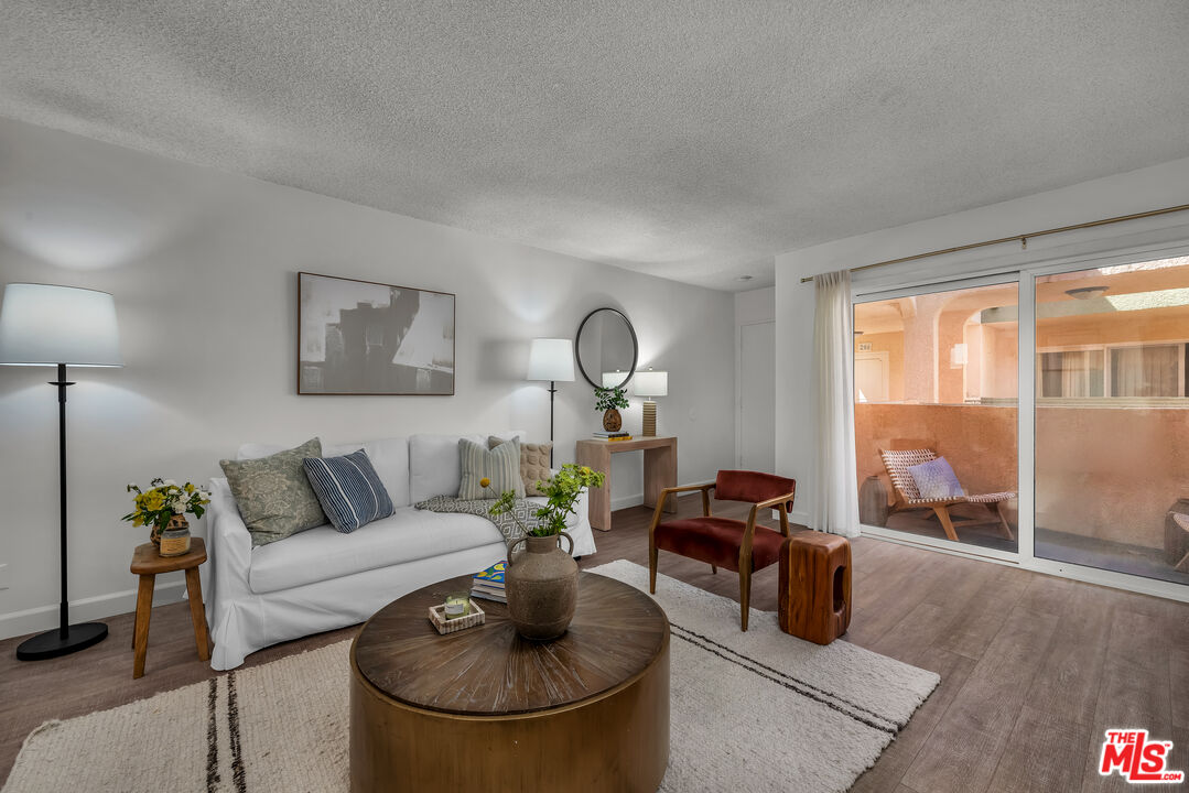 914 Lincoln Blvd Unit: 202