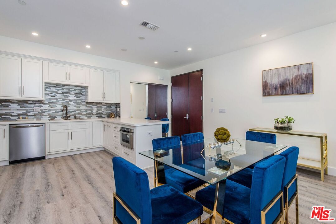 1237 S Holt Ave Unit: 501