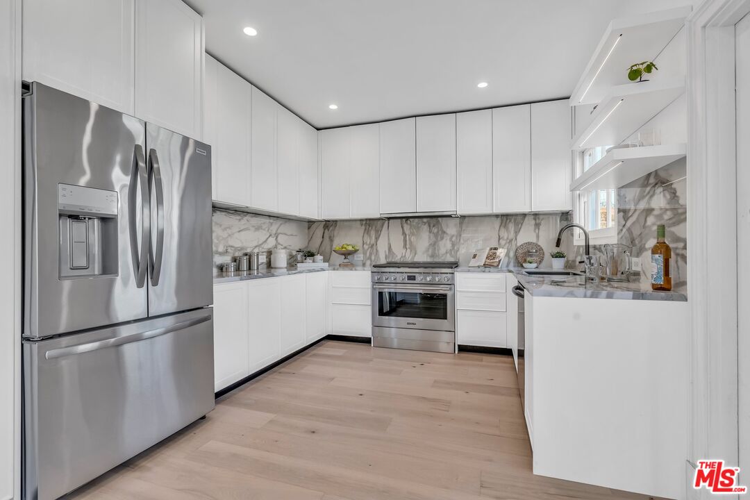 135 S Linden Dr
