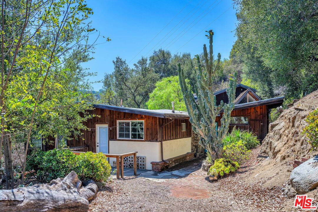2519 Horse Shoe Canyon Rd
