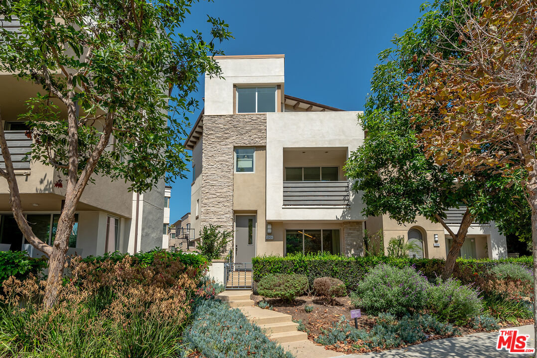 12824 S Seaglass Cir