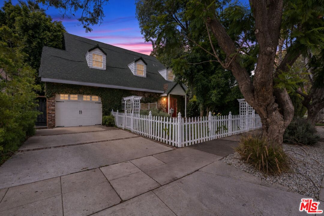 4309 Gentry Ave