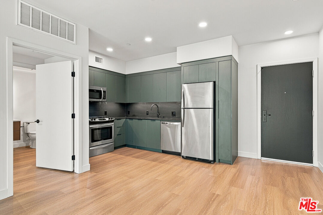 10601 Washington Blvd Unit: 410