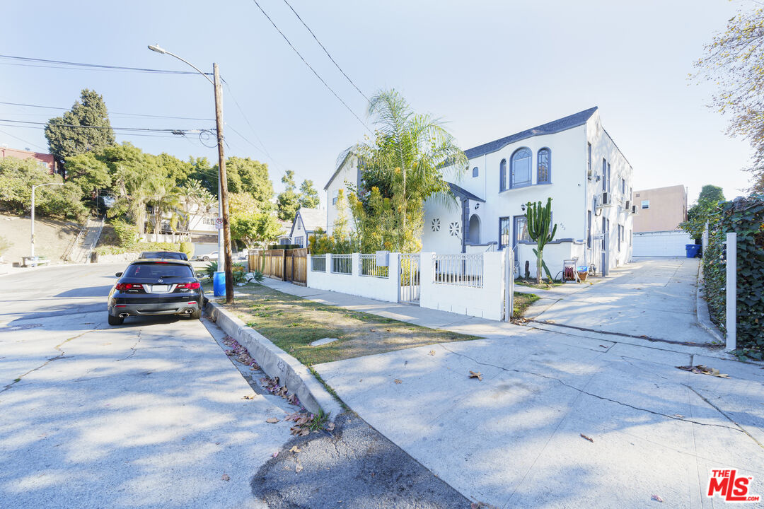 424 N Reno St Unit: 424
