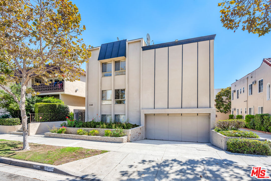 248 S Rexford Dr Unit: 4