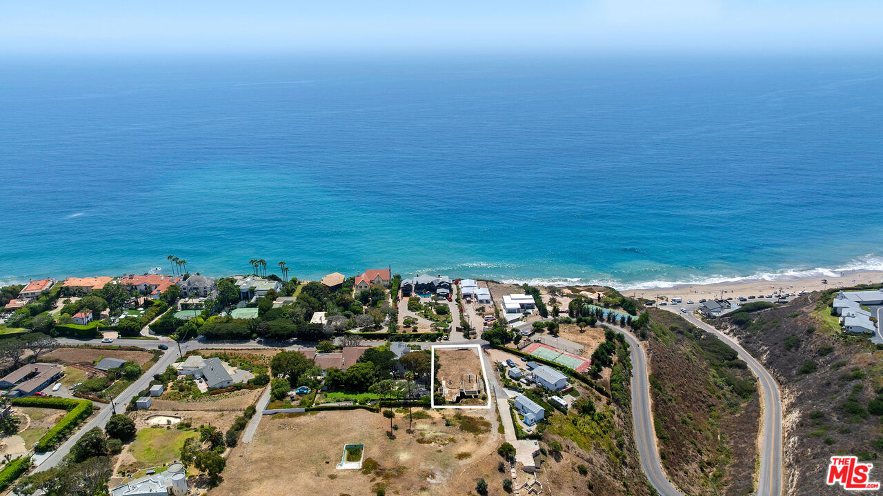 7006 Birdview Ave