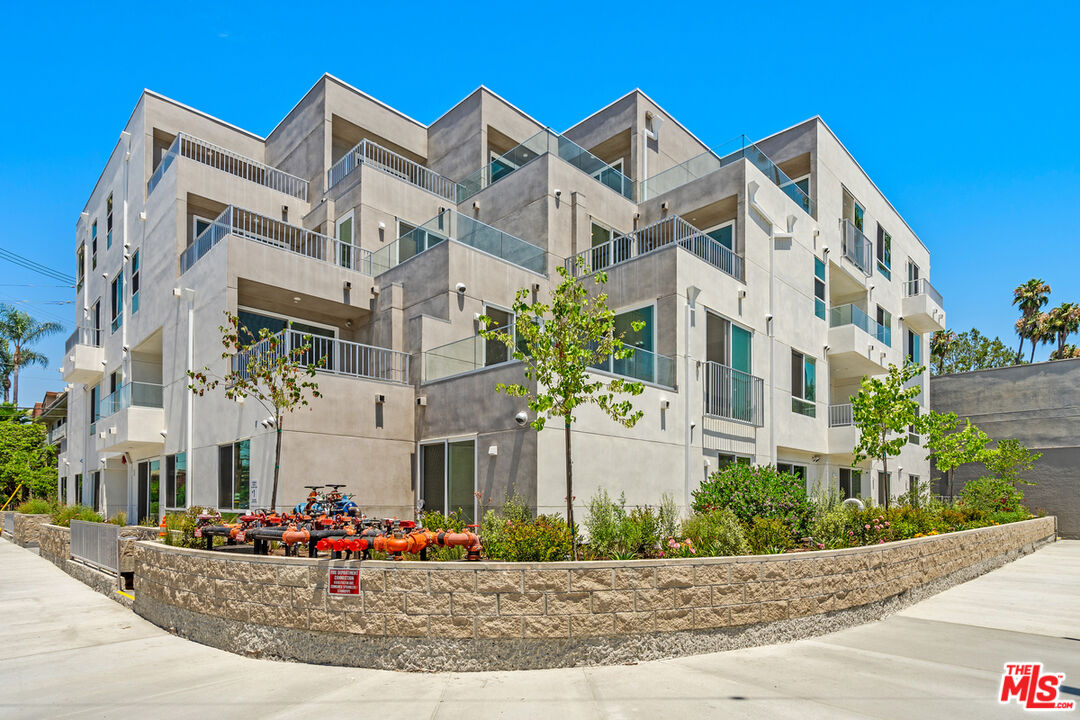 4406 Fulton St Unit: 103